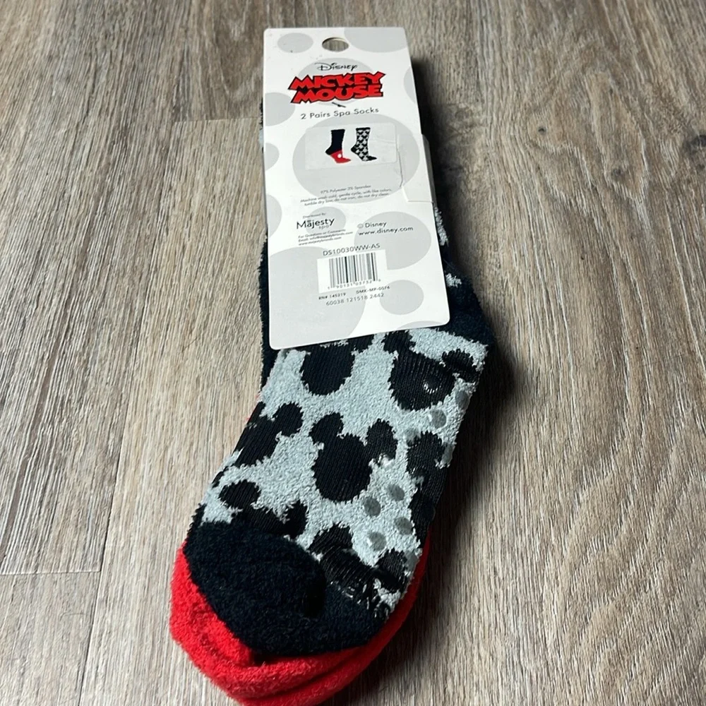 Disney Mickey Mouse Majesty Spa 2-Pack Socks w/Aloe Vera Size 4-10